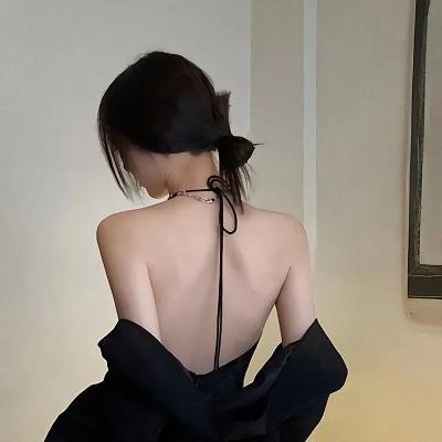 背后有人 在线观看